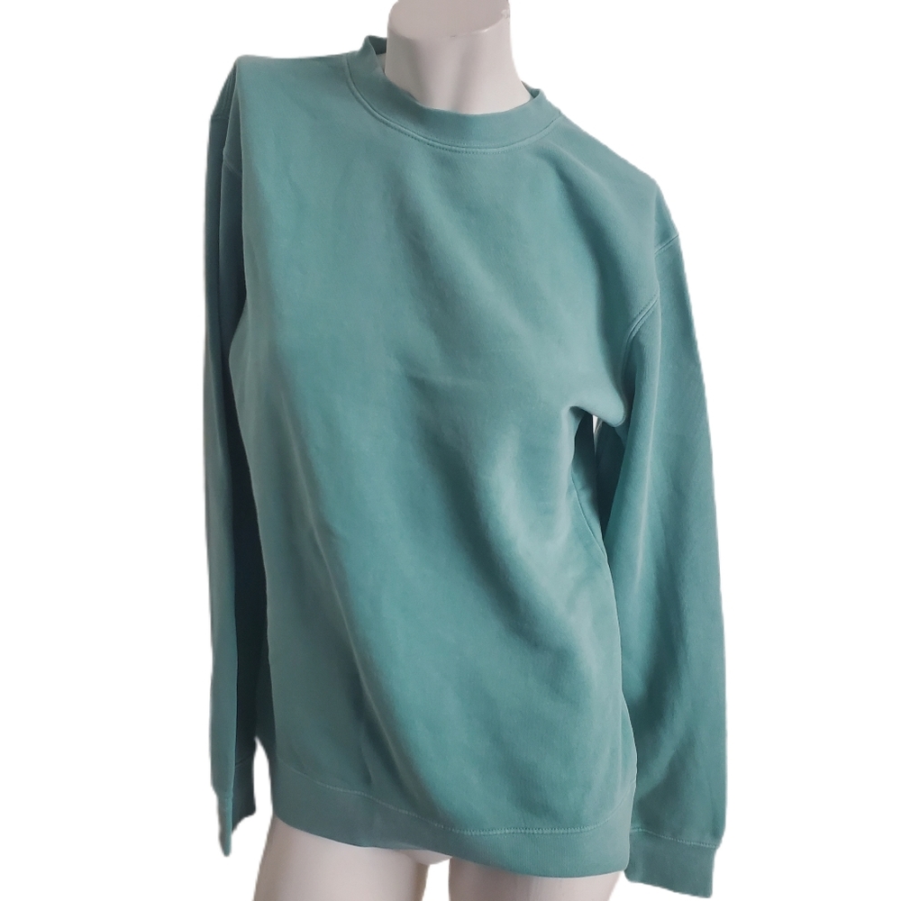 Independent mineral wash sweater